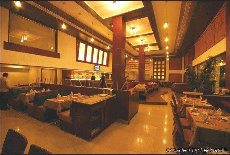 Hotel Sadanand Regency Pimpri-Chinchwad Экстерьер фото